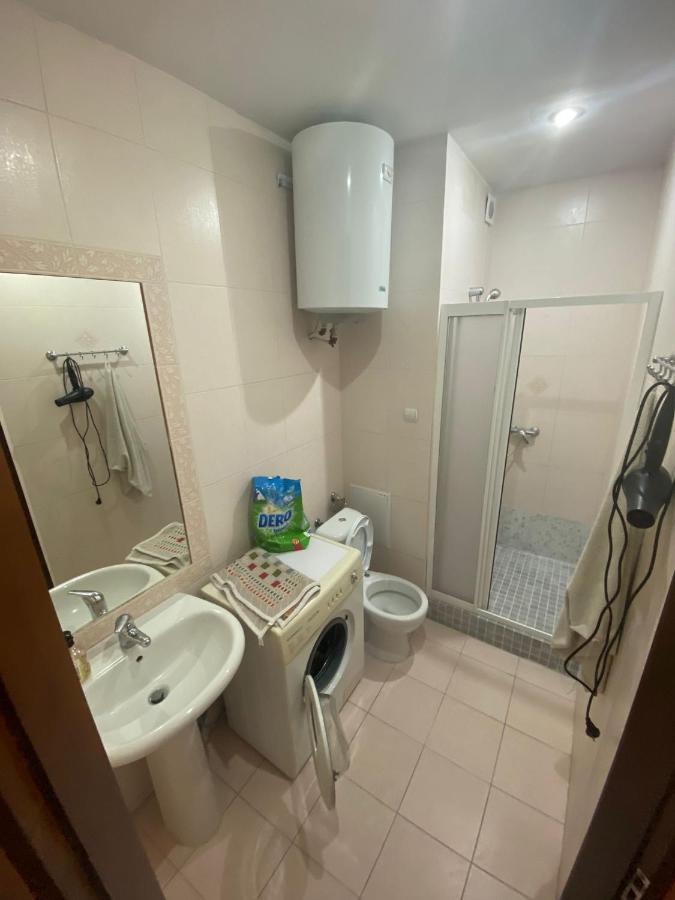 White New Apartments Ultracentral 2-Rooms In The Heart تشيسيناو المظهر الخارجي الصورة