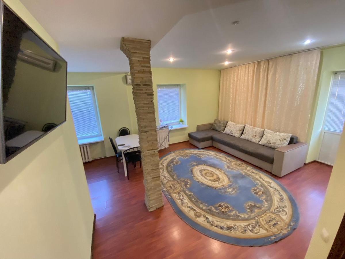 White New Apartments Ultracentral 2-Rooms In The Heart تشيسيناو المظهر الخارجي الصورة