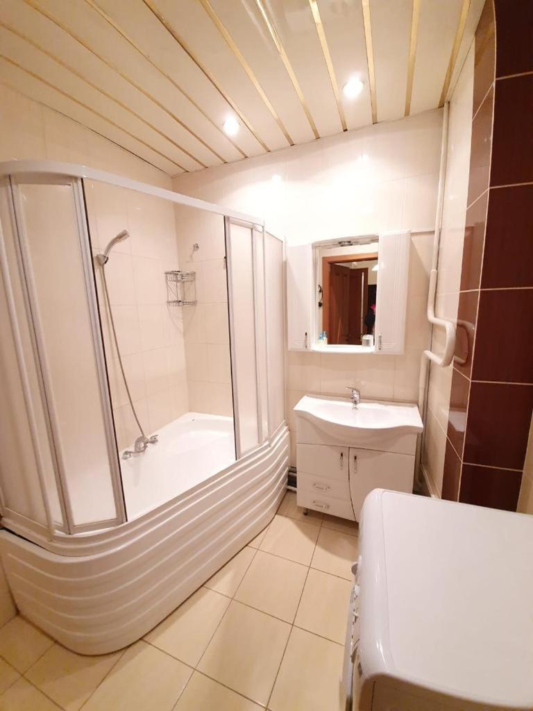 White New Apartments Ultracentral 2-Rooms In The Heart تشيسيناو المظهر الخارجي الصورة