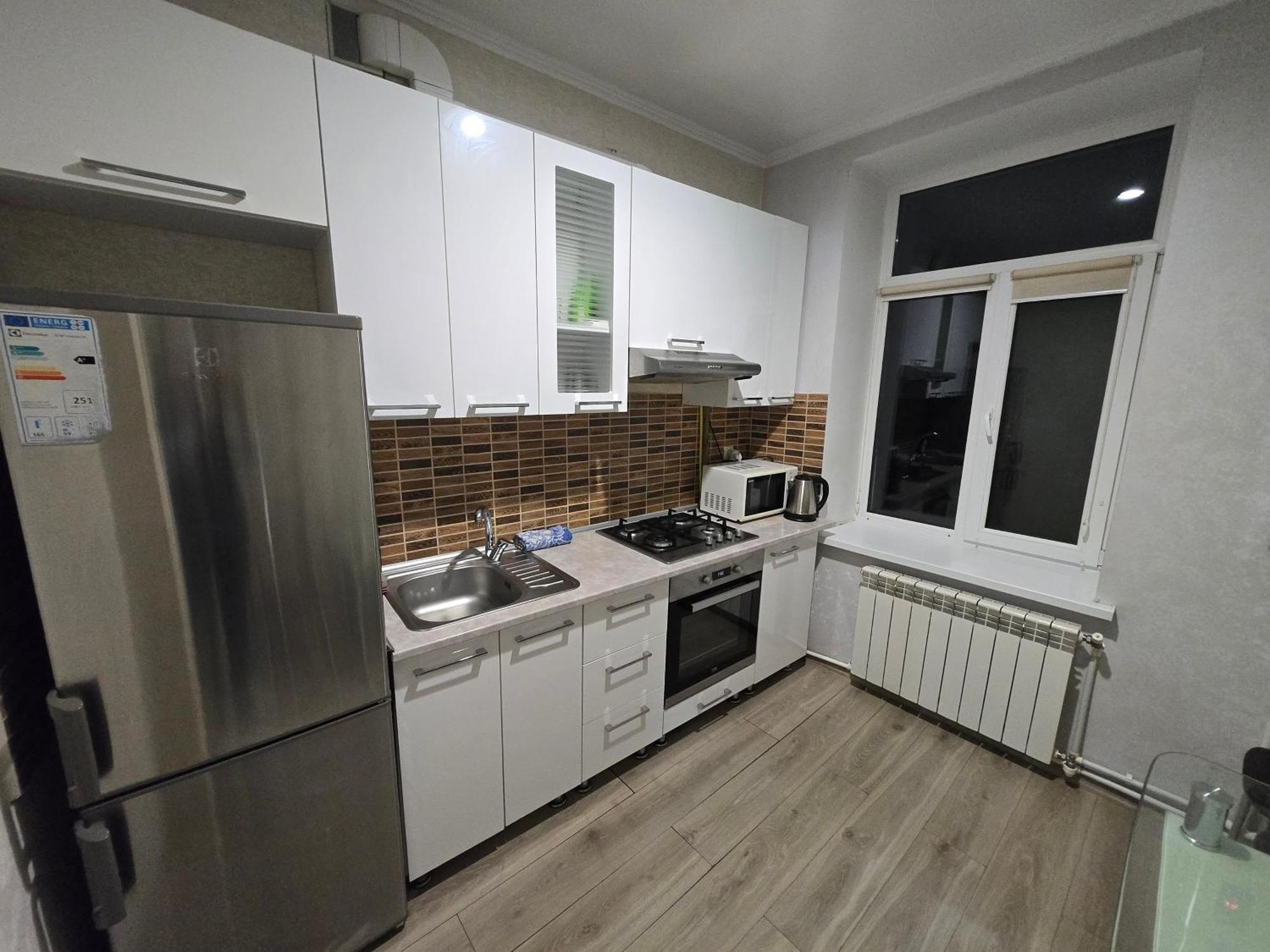White New Apartments Ultracentral 2-Rooms In The Heart تشيسيناو المظهر الخارجي الصورة