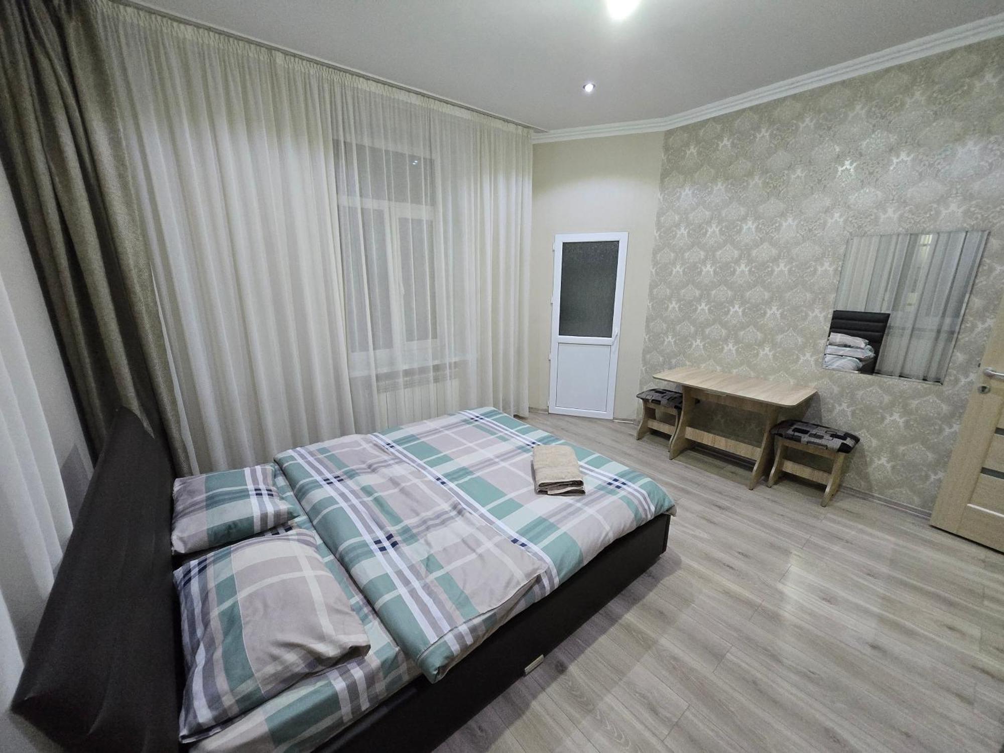 White New Apartments Ultracentral 2-Rooms In The Heart تشيسيناو المظهر الخارجي الصورة
